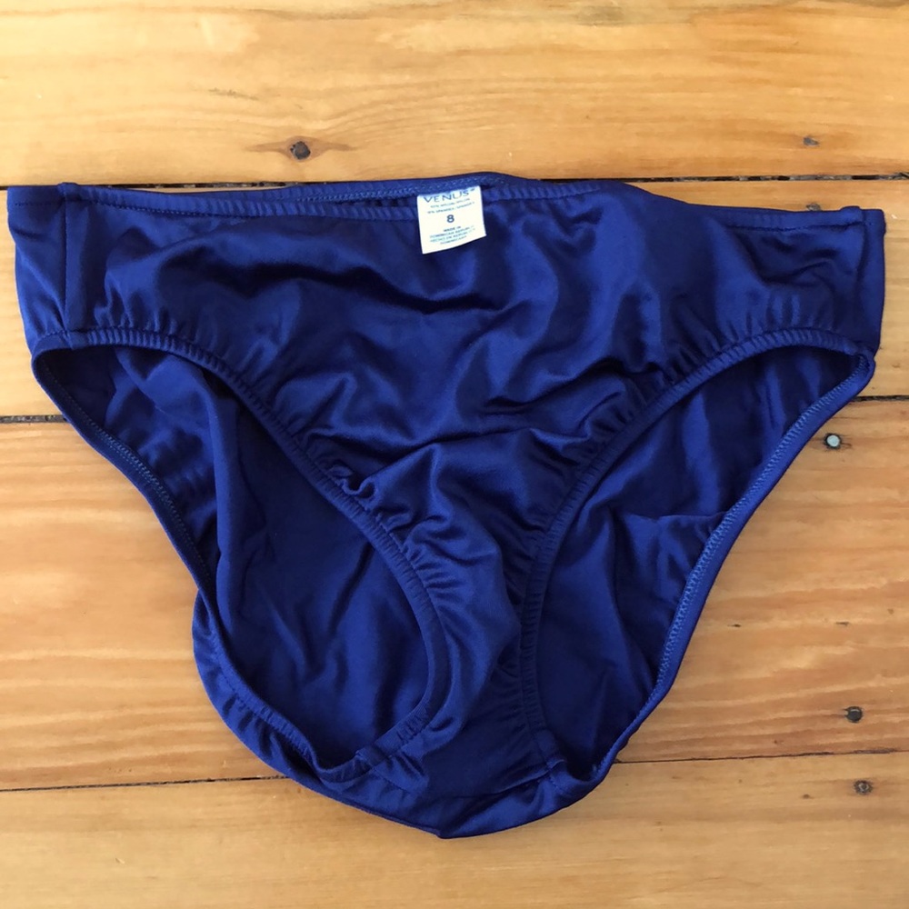 Venus mid-rise hipster classic bikini bottom